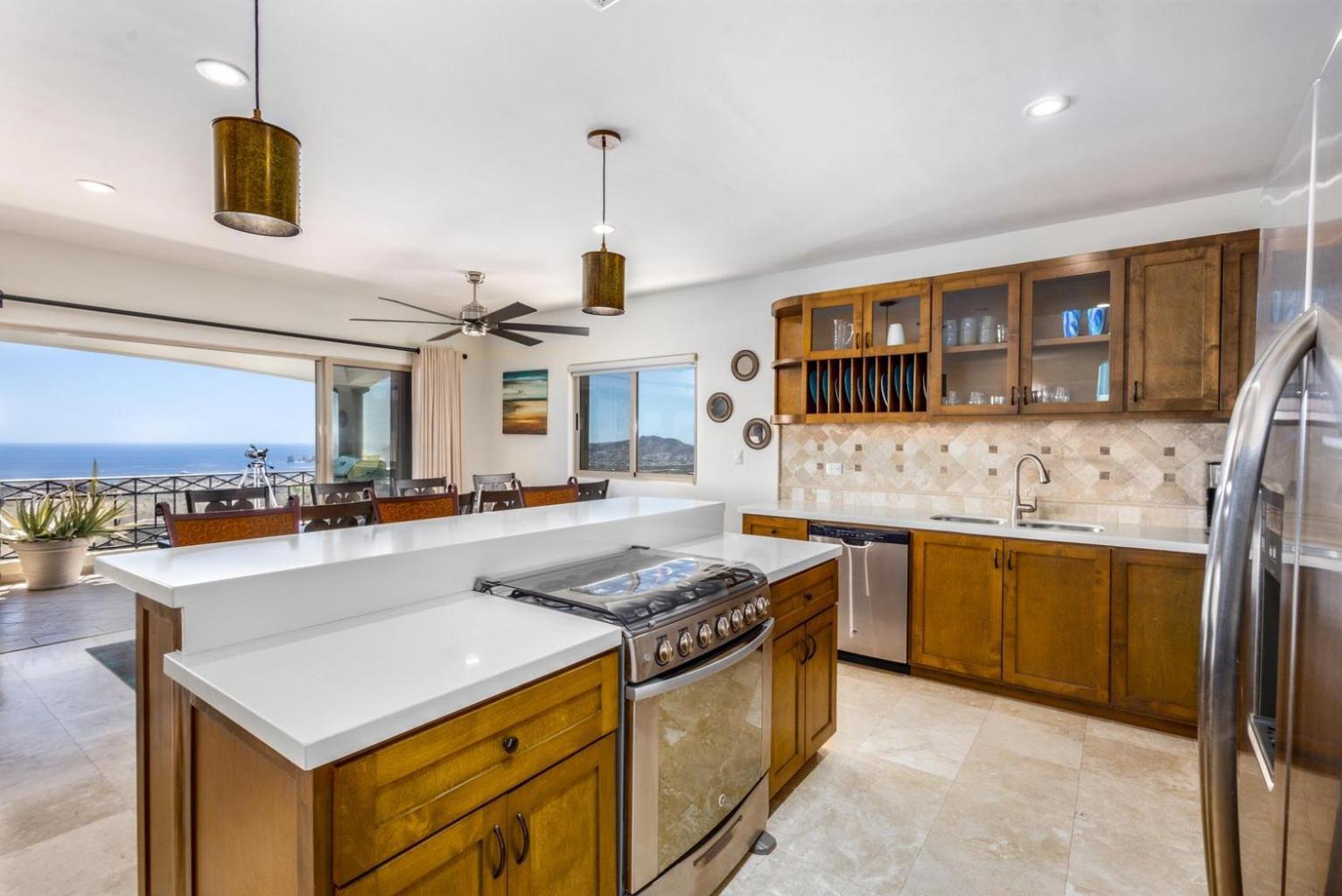 Mesmerizing Ocean Views King Beds Luxury Family Friendly