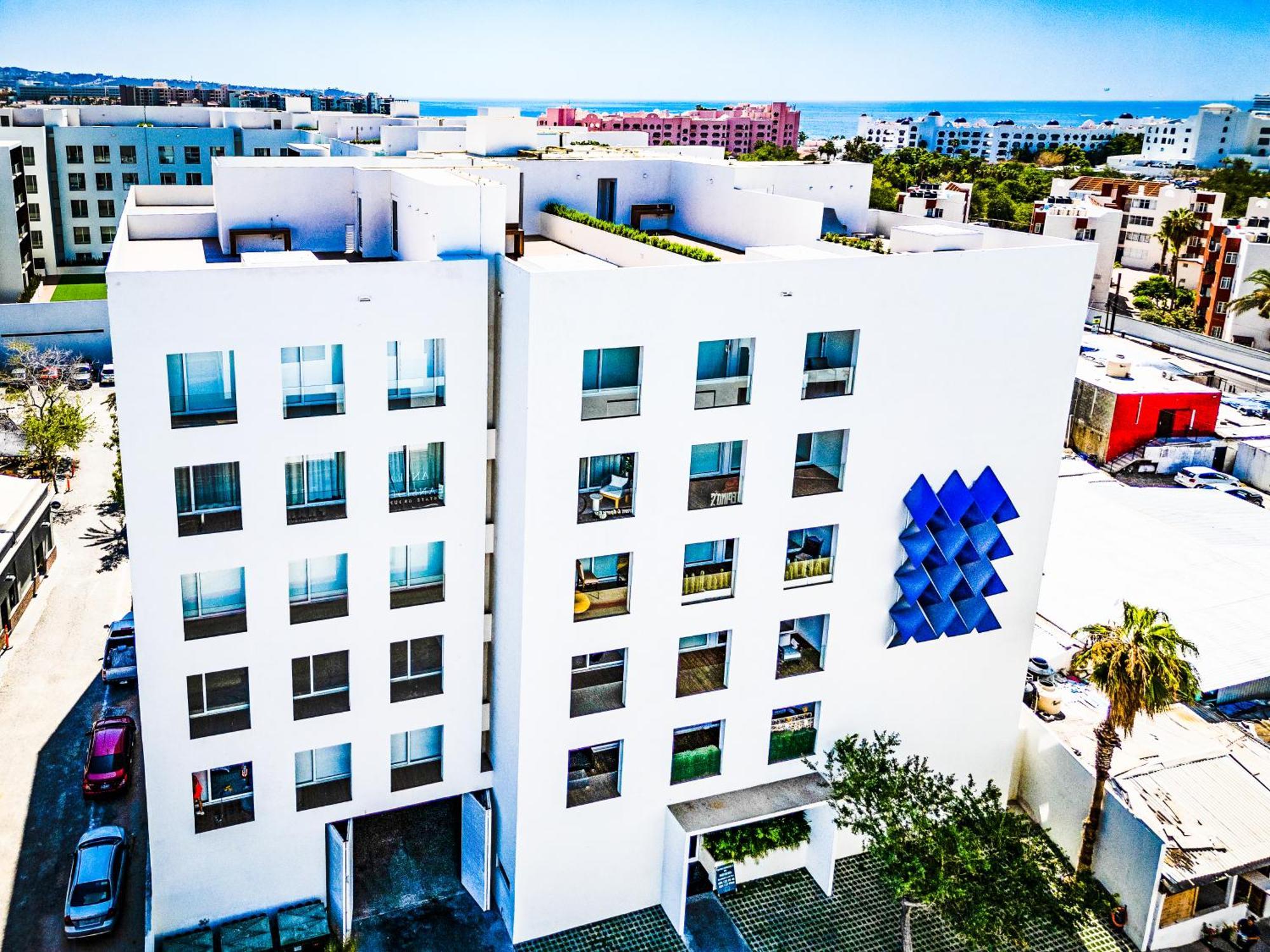 Elevate Your Cabo Vacation In Style *