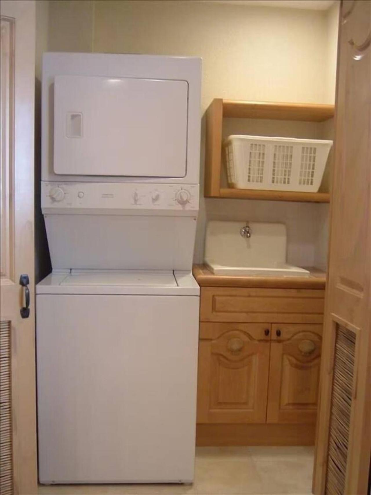 3 Units From The Ocean 1304 Front Holiday home *