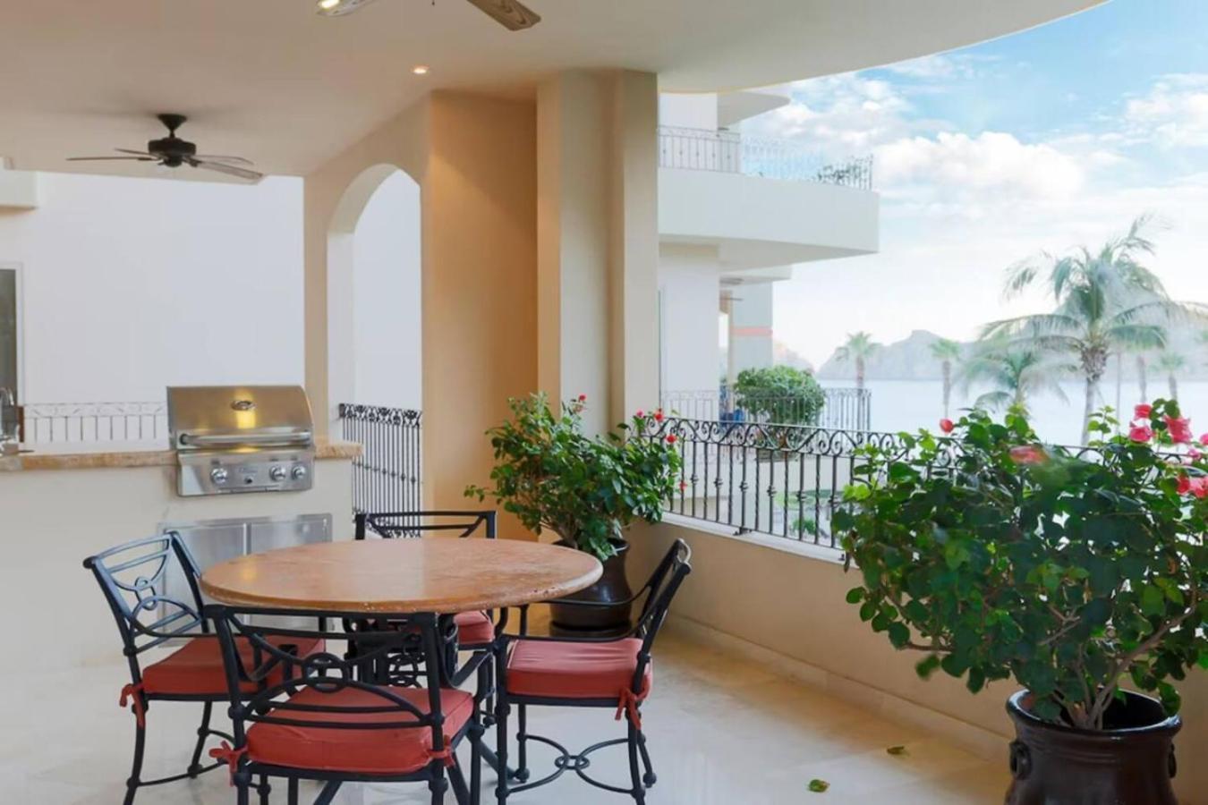 Holiday home 3 Units From The Ocean 1304 Front