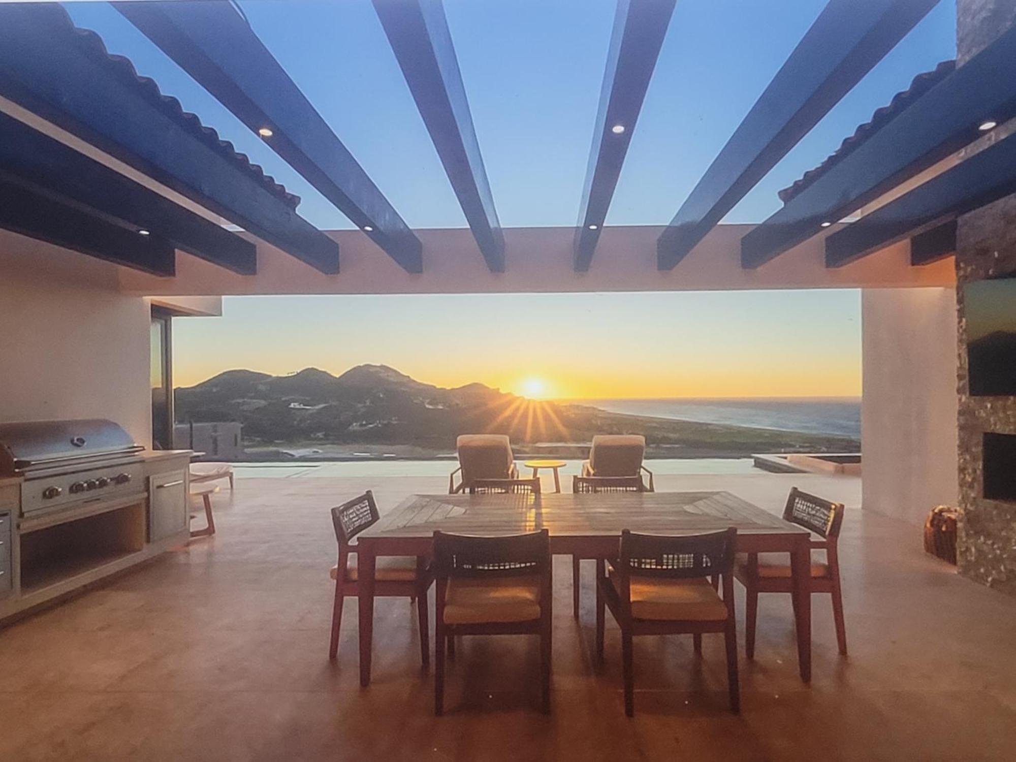 Apartment Escape To Paradise