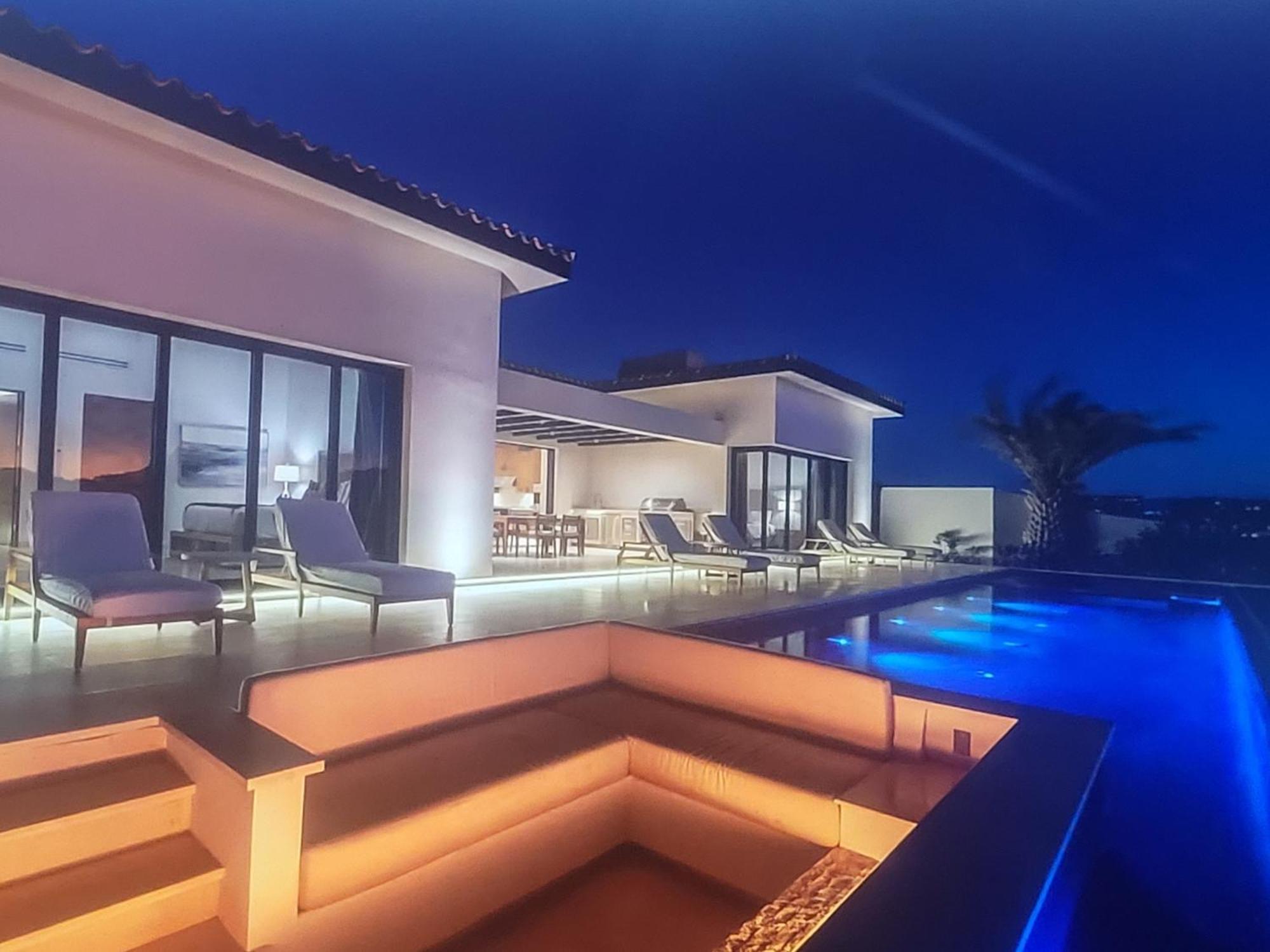 Apartment Escape To Paradise