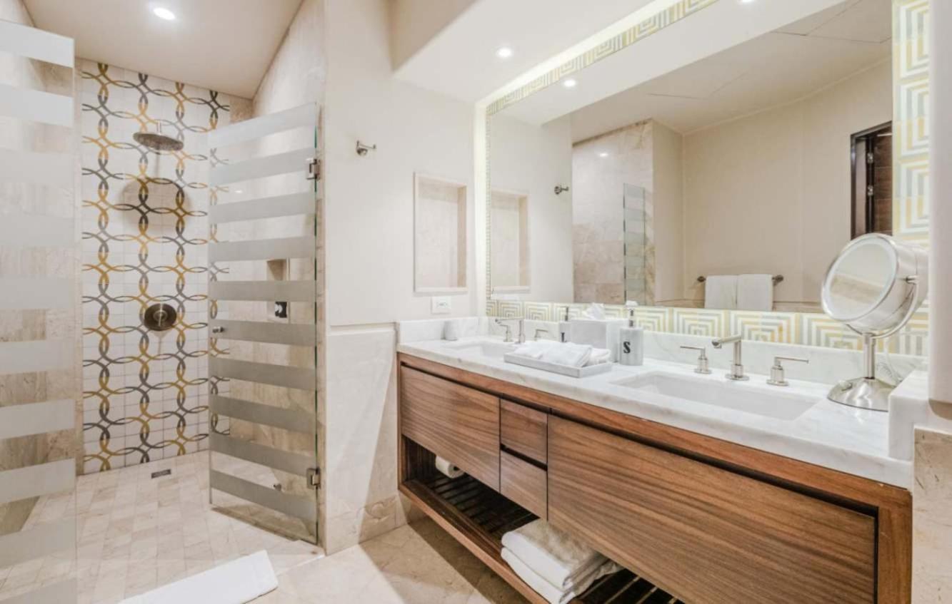 Сasa de vacaciones Oceanfront 3br At Diamante By The Agency Baja Cabo San Lucas