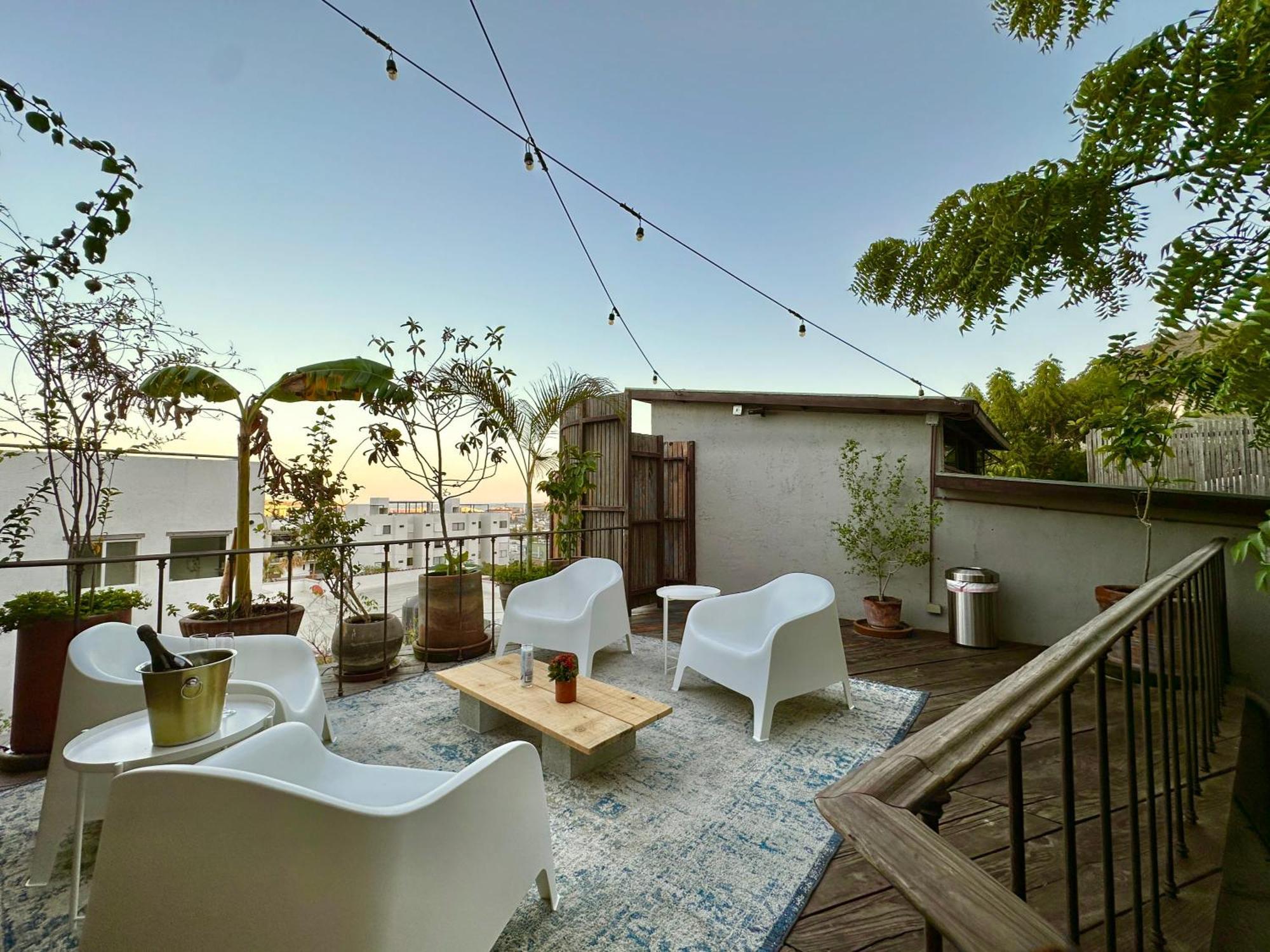 A Unique Cabo Oasis At The Oliver Apartment *