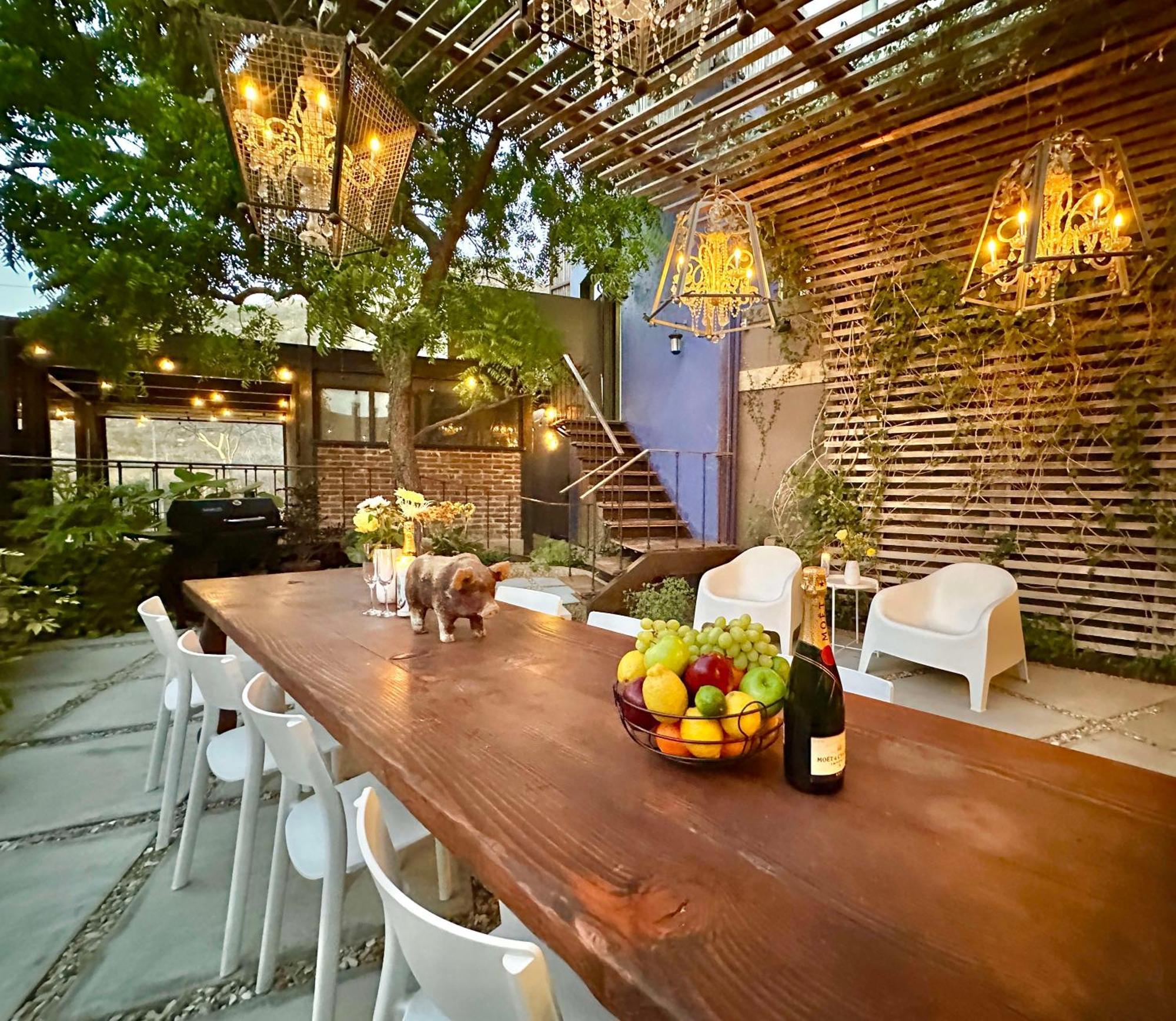 A Unique Cabo Oasis At The Oliver Apartment