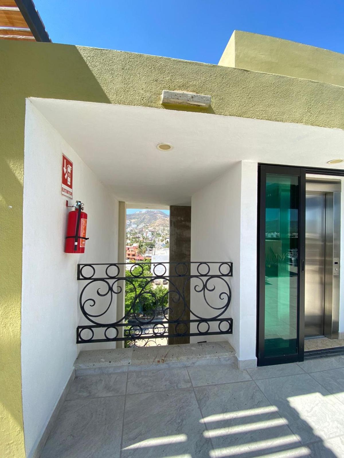 Stunning Downtown Cabo 2 Apartment *