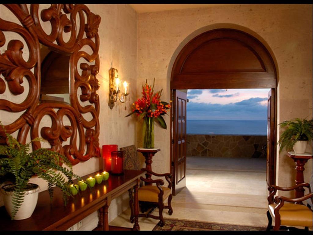 Villa 3 Bedroom Ocean View In *