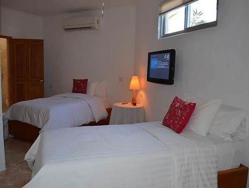 Dorado Hotel 4*