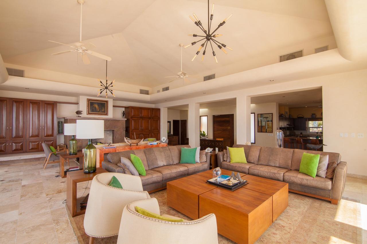 Villa Full Service Stunning Oceanfront At Penasco