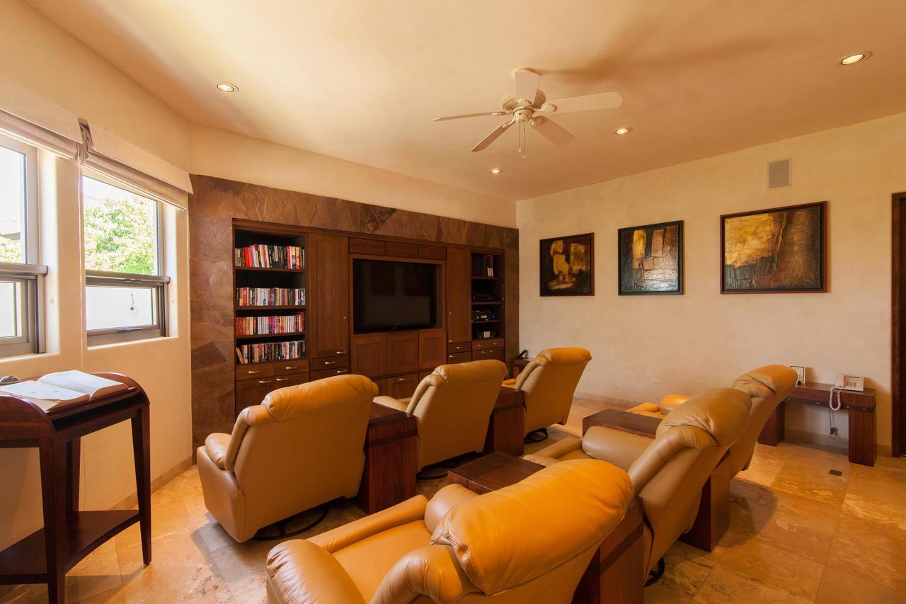 Villa Full Service Stunning Oceanfront At Penasco *