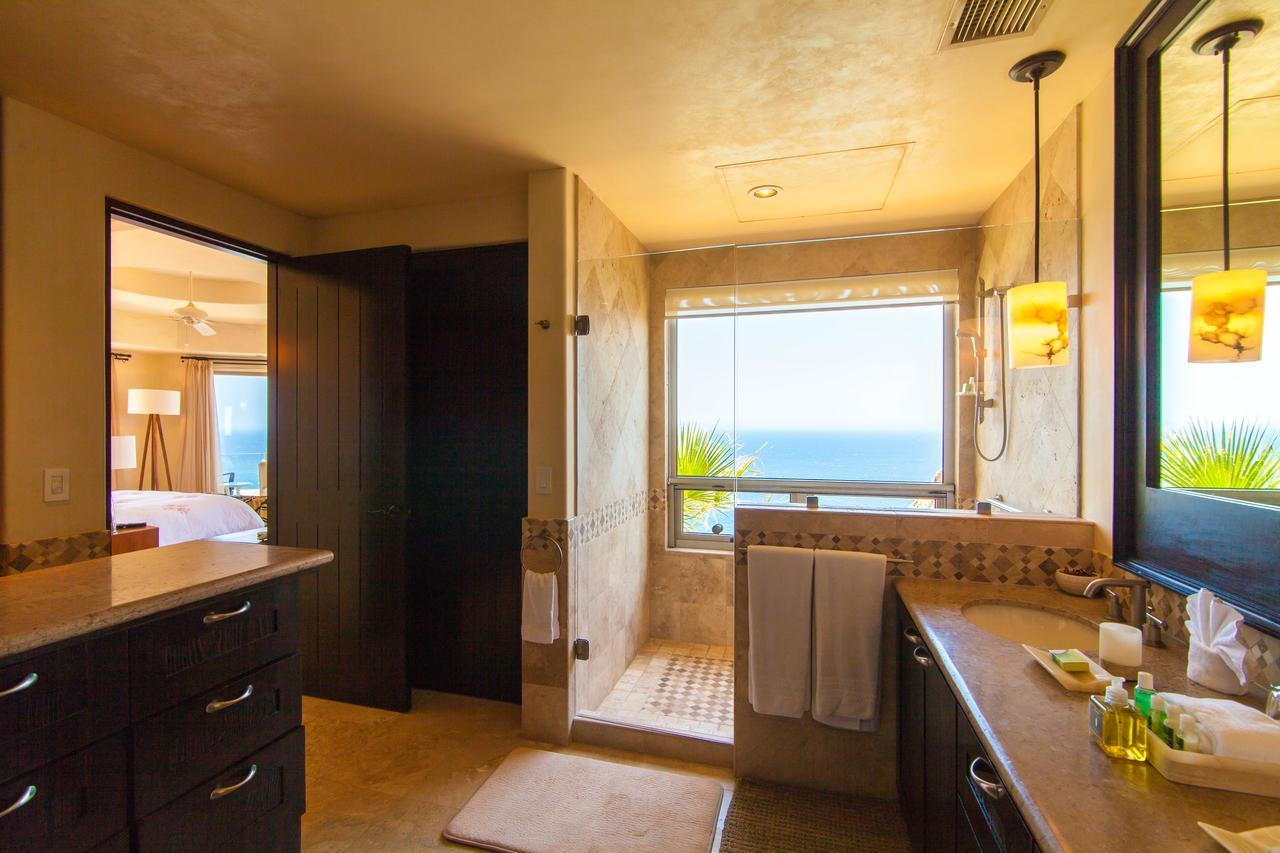Full Service Stunning Oceanfront At Penasco Cabo San Lucas