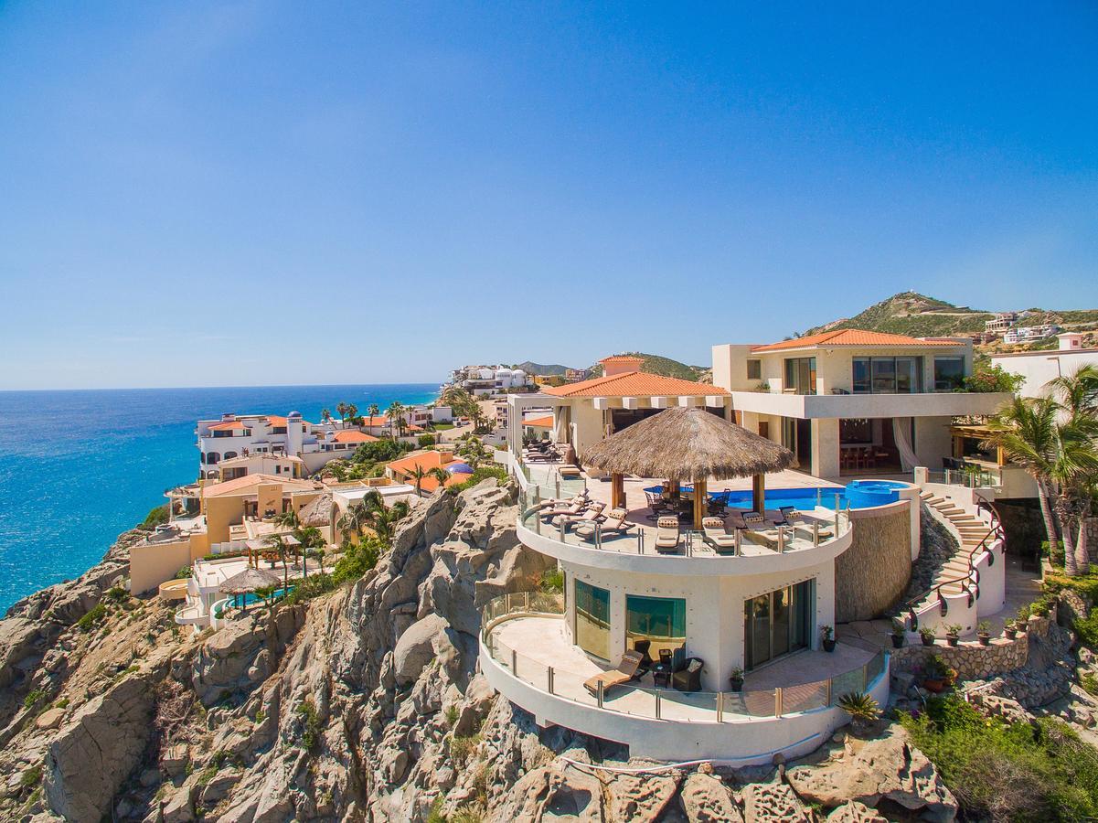 Full Service Stunning Oceanfront At Penasco Villa