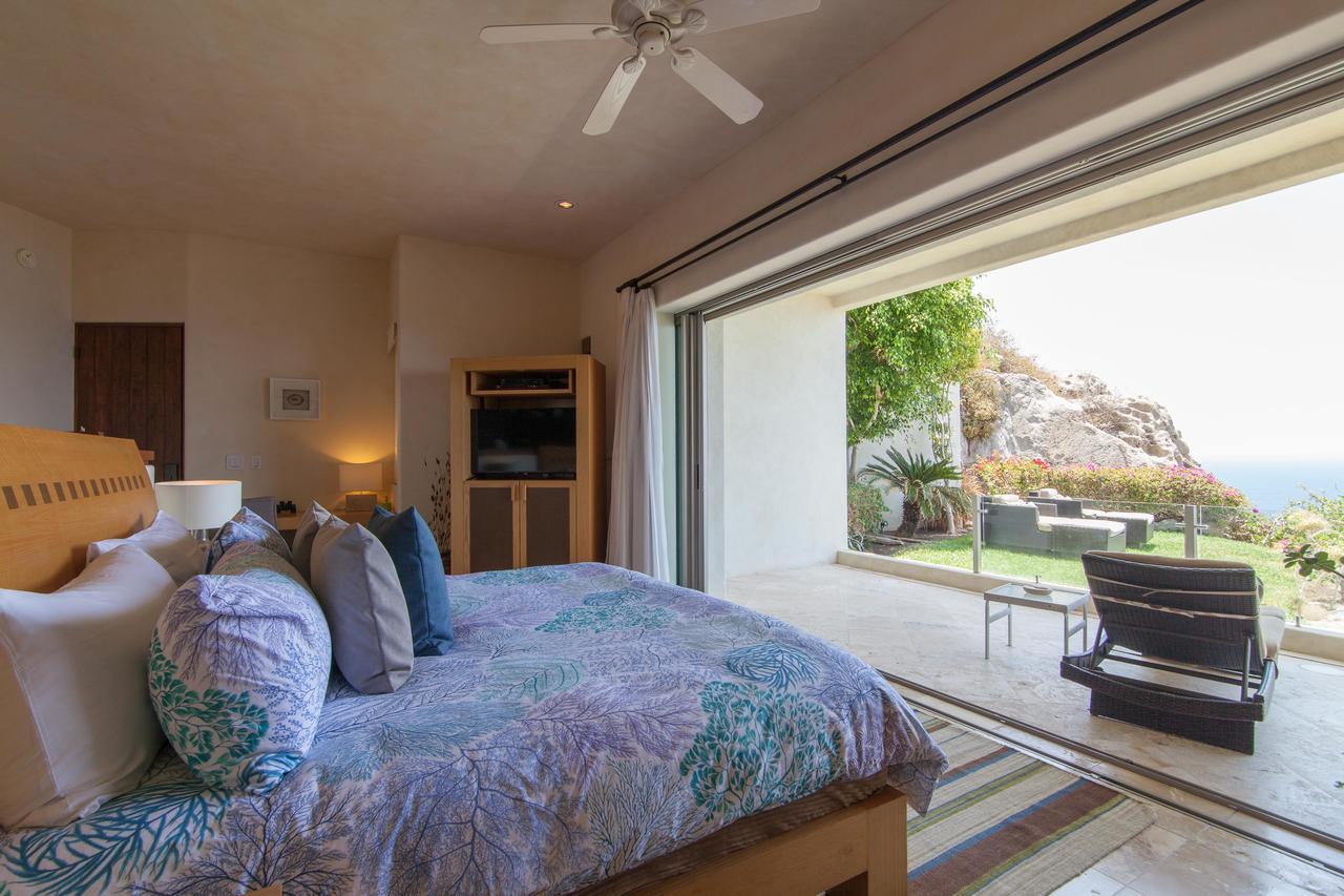 Full Service Stunning Oceanfront At Penasco Villa