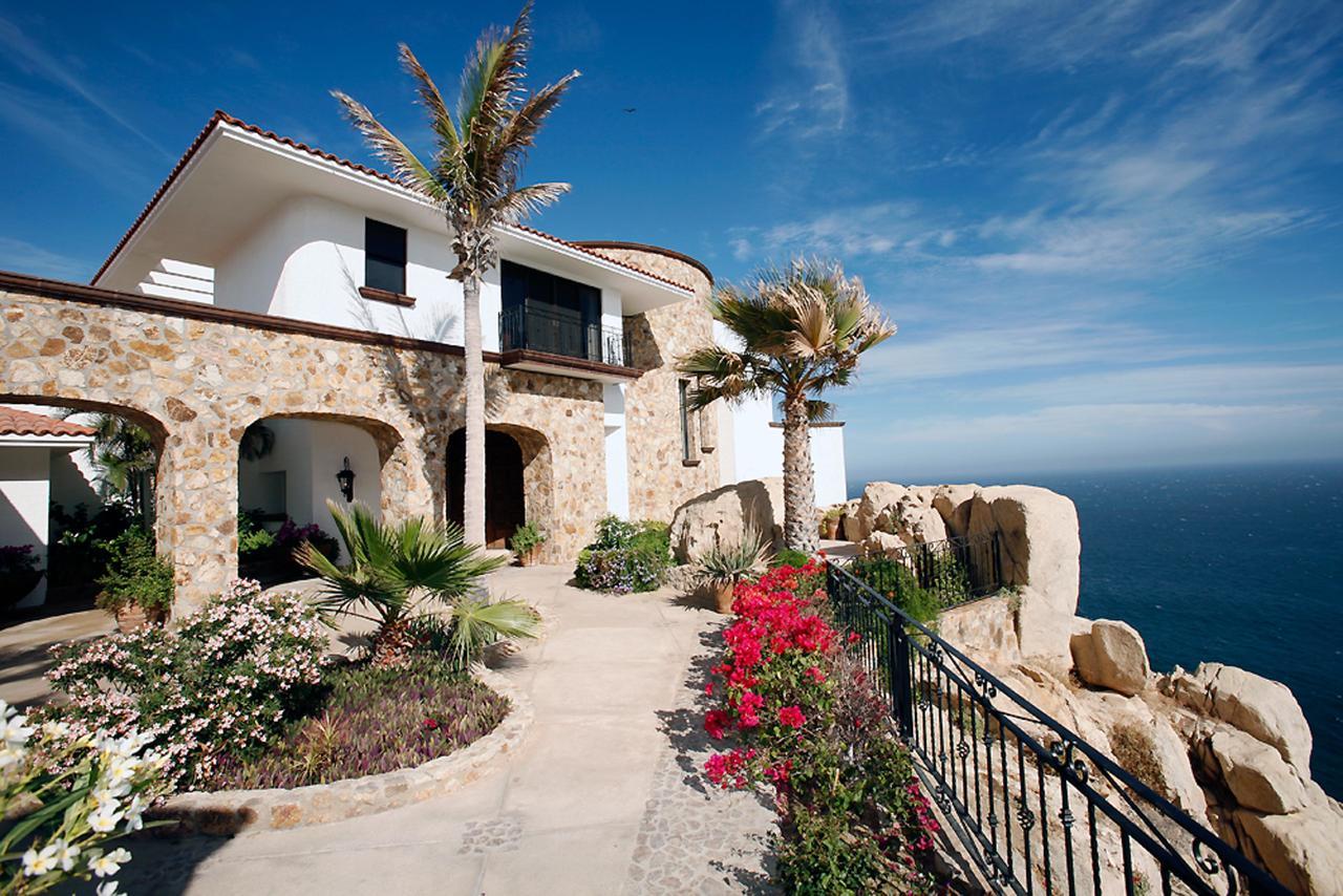 Amazing Near Downtown Grande Villa Cabo San Lucas