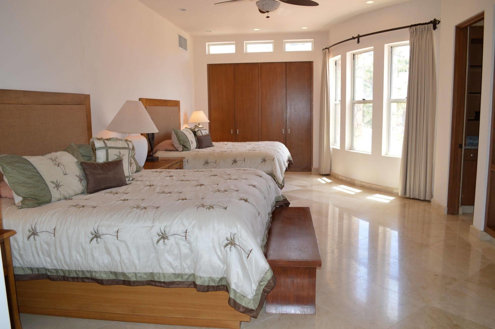 Hotel Marcella Cabo San Lucas