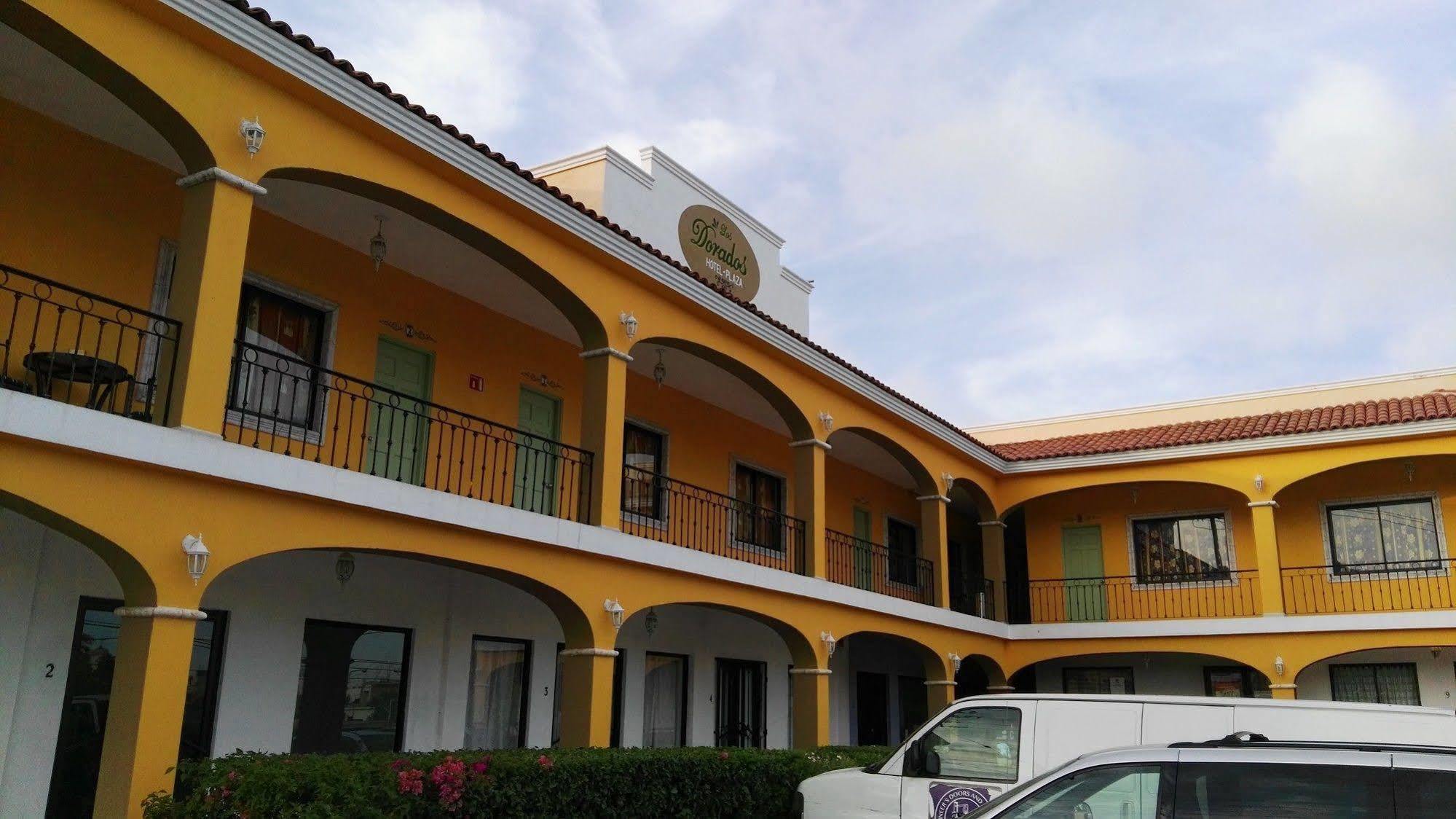 Plaza Dorados Hotel