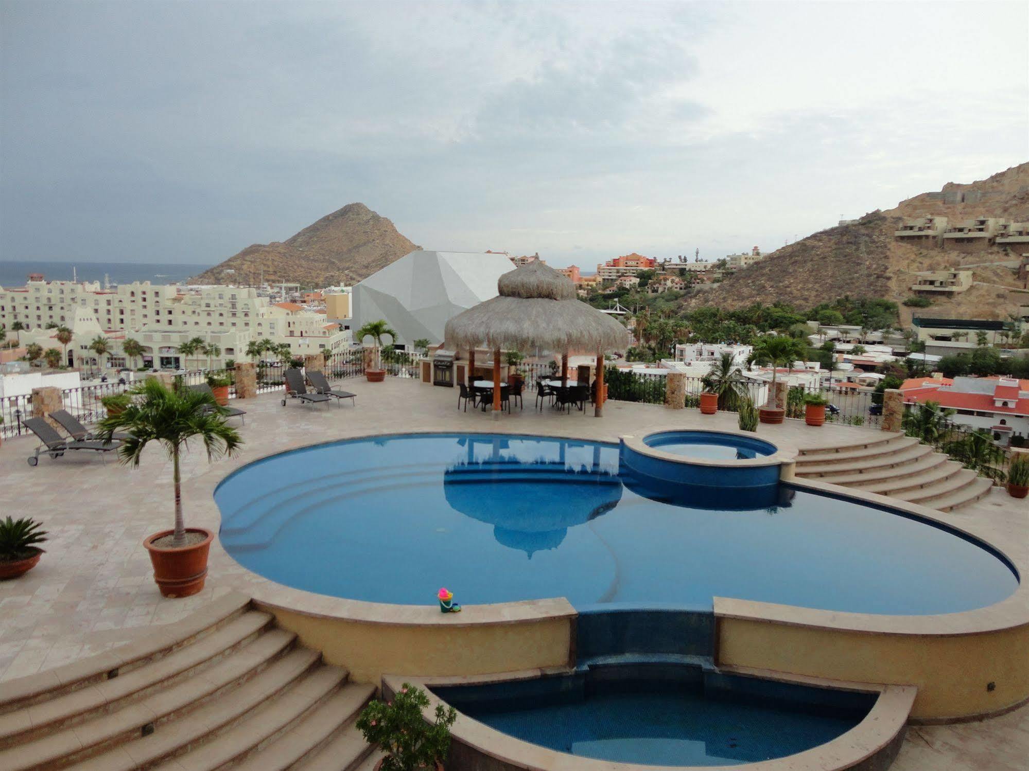 Aparthotel La Vista Luxury Villas At Pedregal
