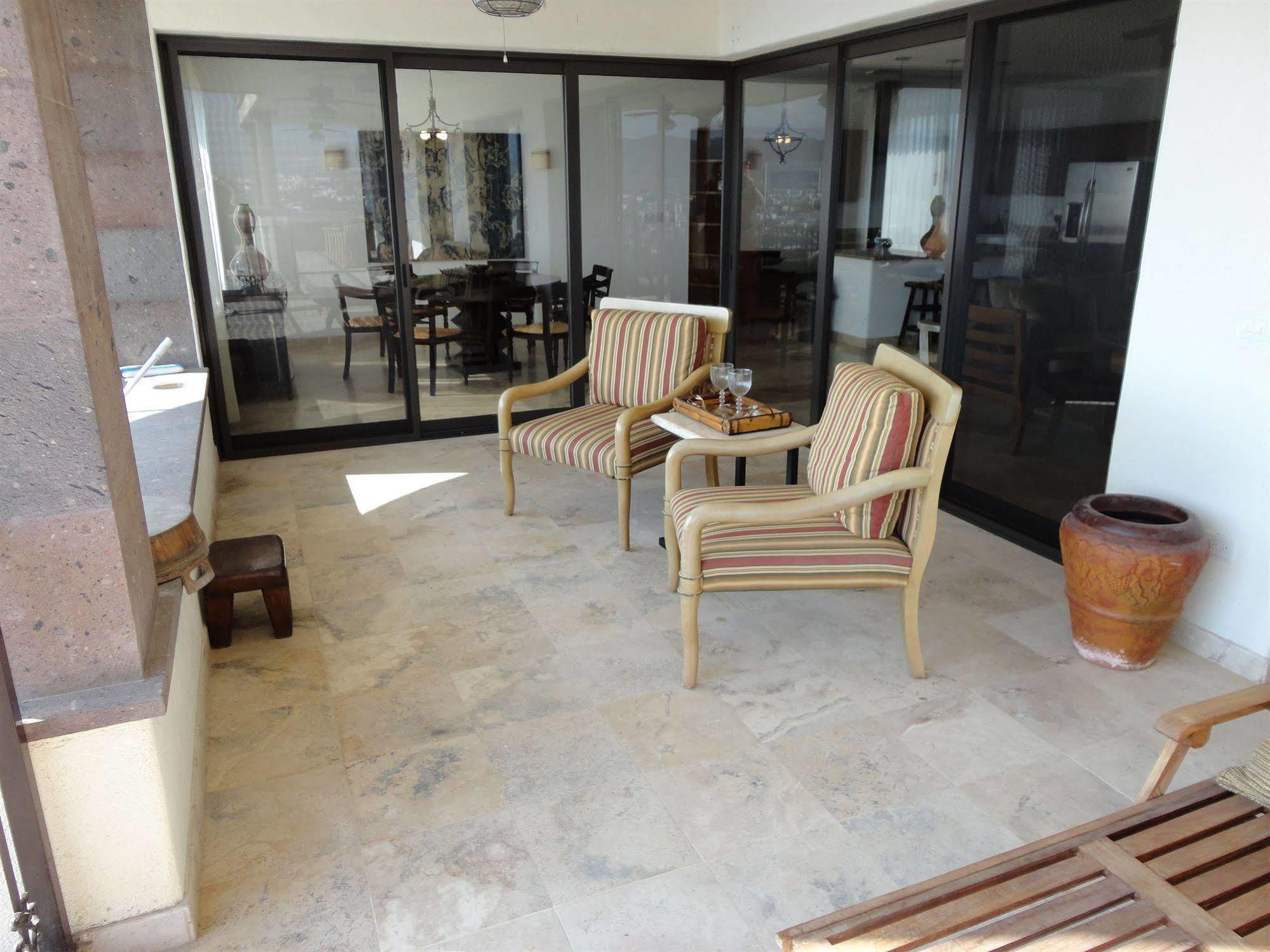 La Vista Luxury Villas At Pedregal Aparthotel