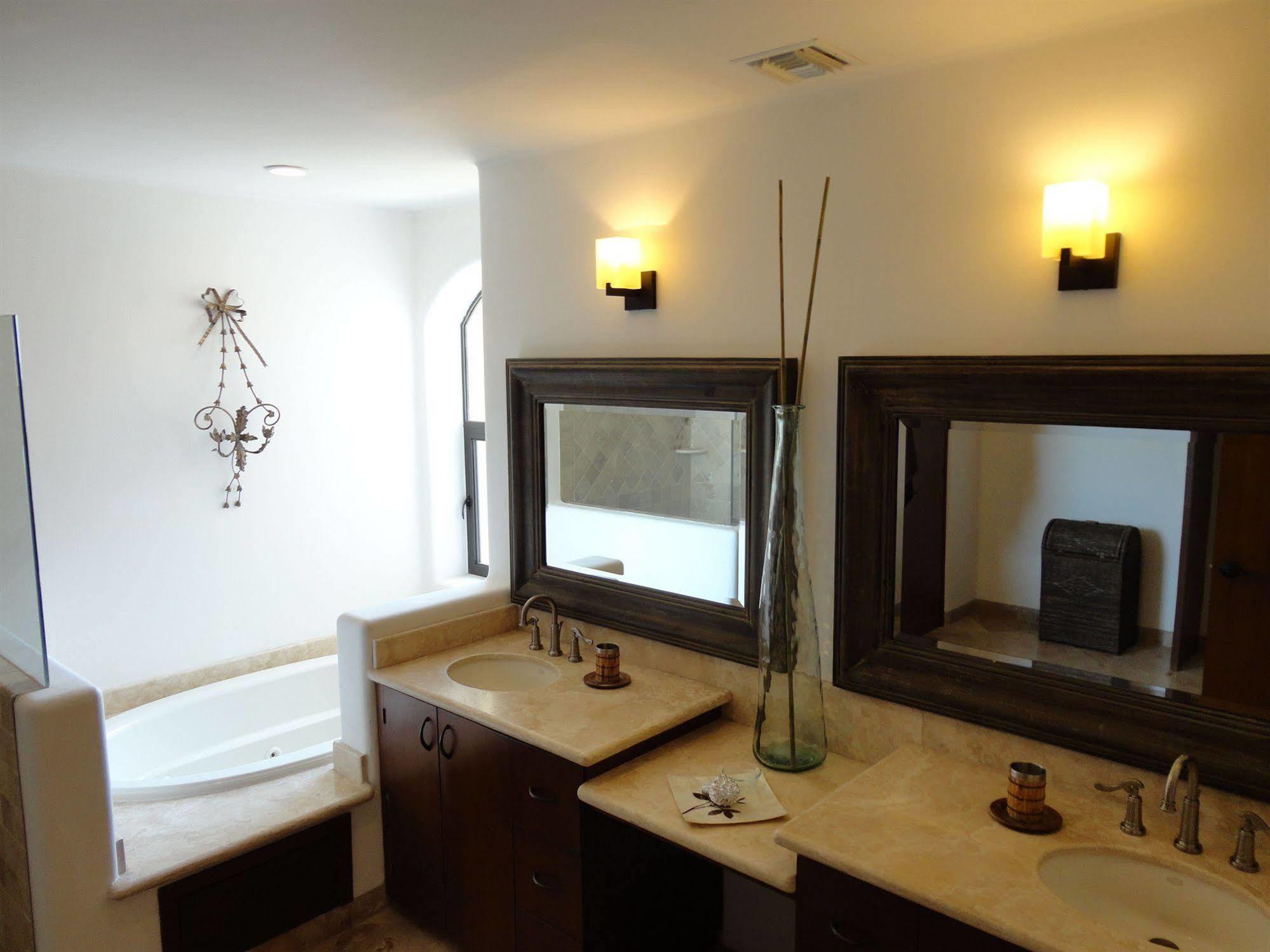 La Vista Luxury Villas At Pedregal Aparthotel