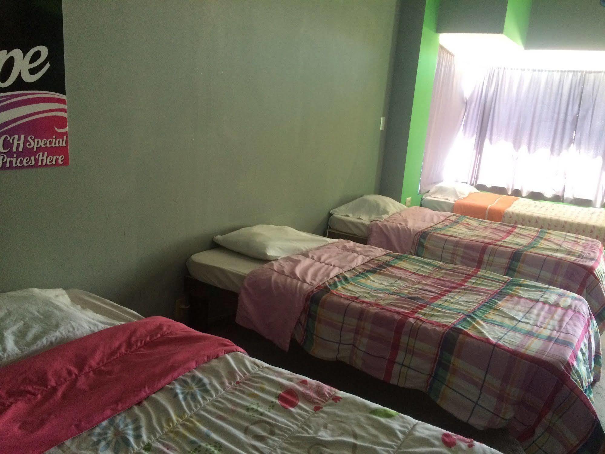 Bajas Cactus Hostel *