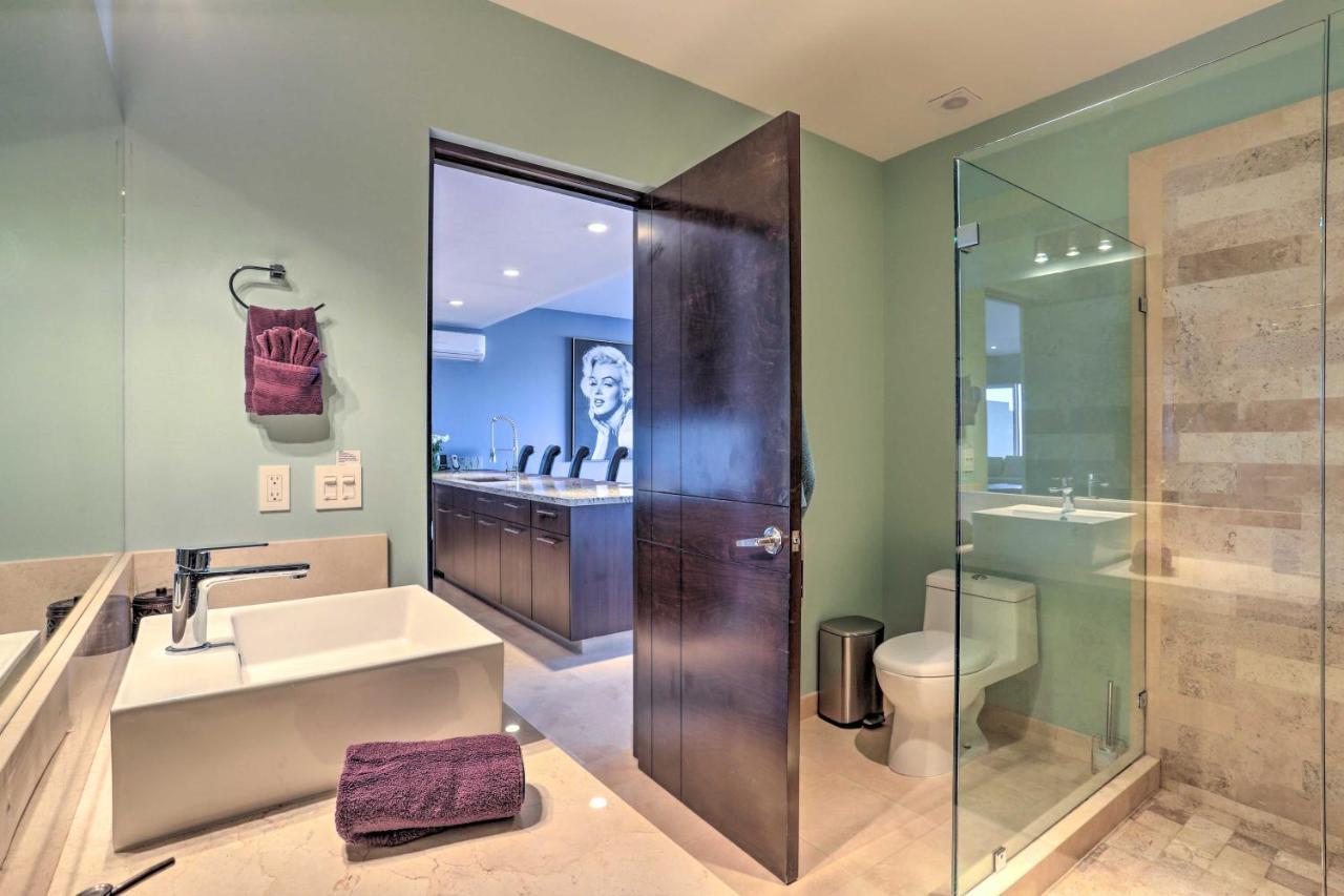 Apartment Luxe Mtn Retreat With Pool Access And Sea View! Cabo San Lucas