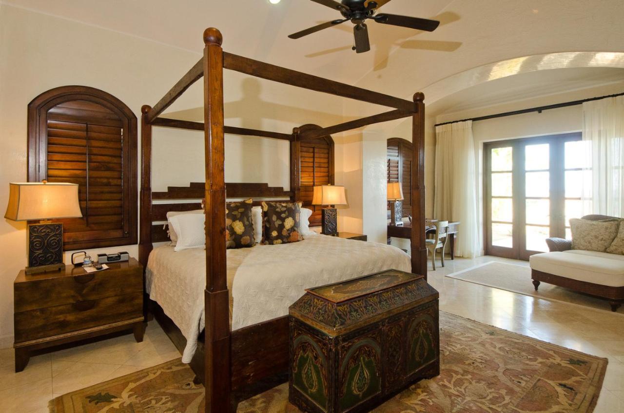 Villa Arenas, The Sands, View Of The Arch Of Cabo San Lucas, Sleeps 8 Cabo San Lucas