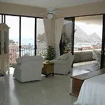 Plaza Nautica Condominiums