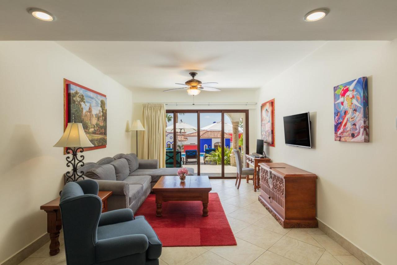 At Hacienda Encantada Apartment