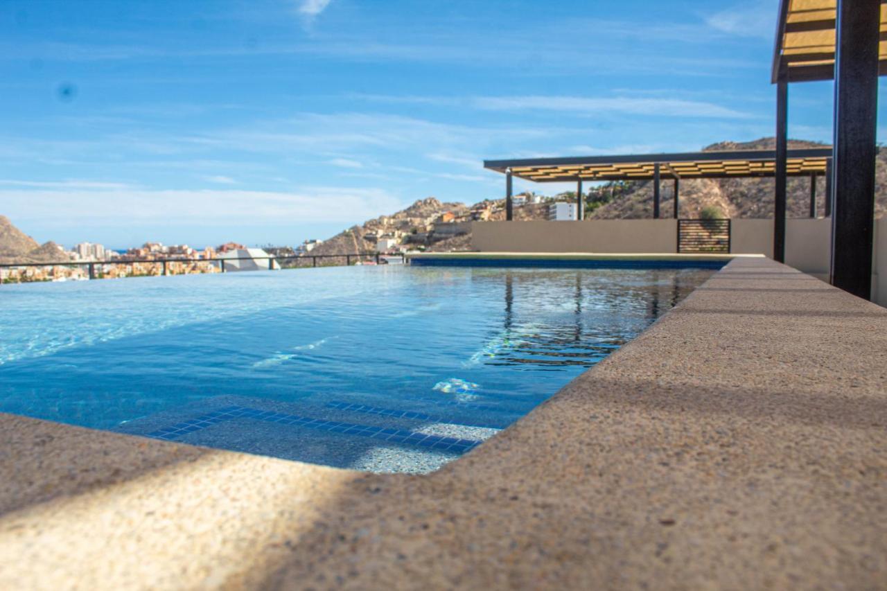 New W/rooftop Pool & View Apartment *