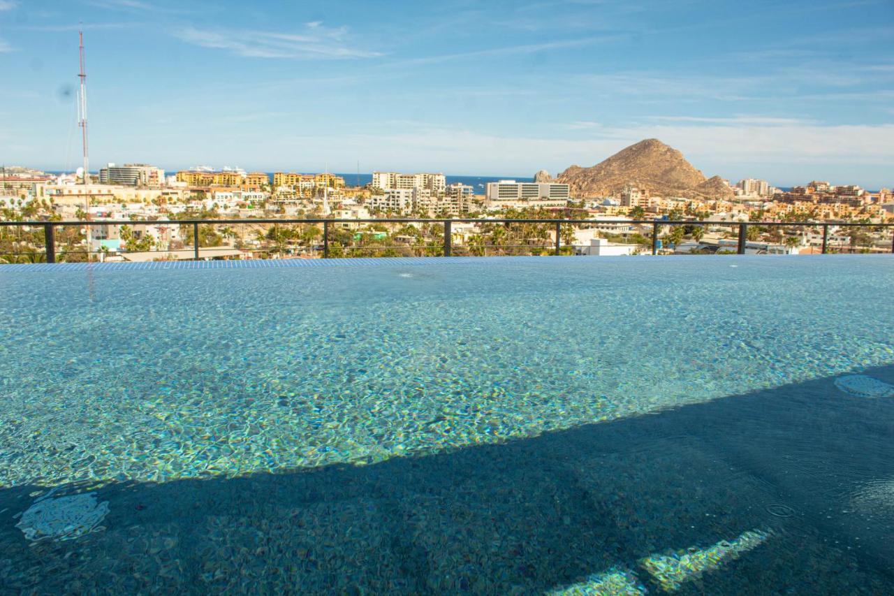 New W/rooftop Pool & View Apartment Cabo San Lucas