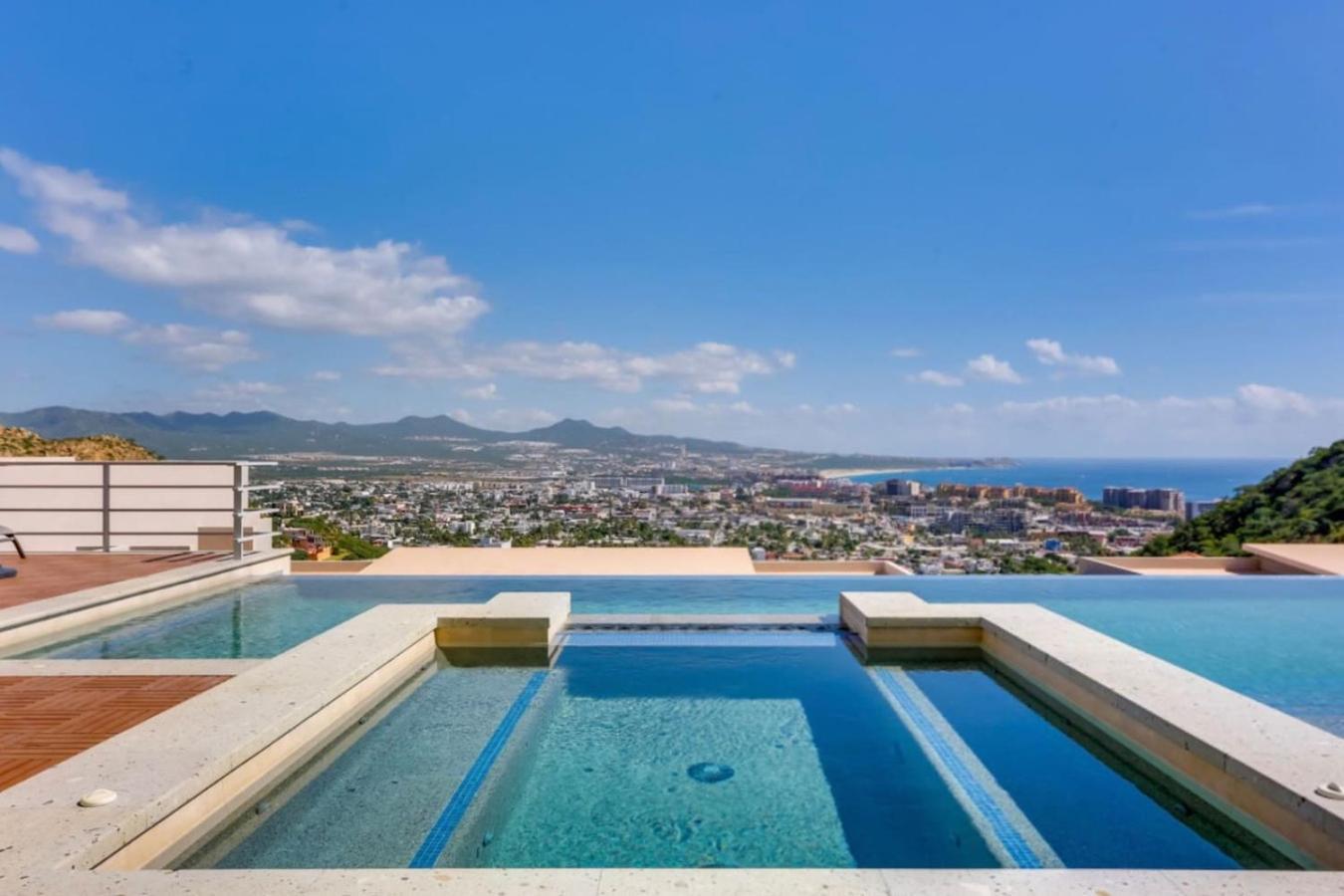 Holiday home Ocean View, 2 Infinity Pools, Pedregal, Walkable