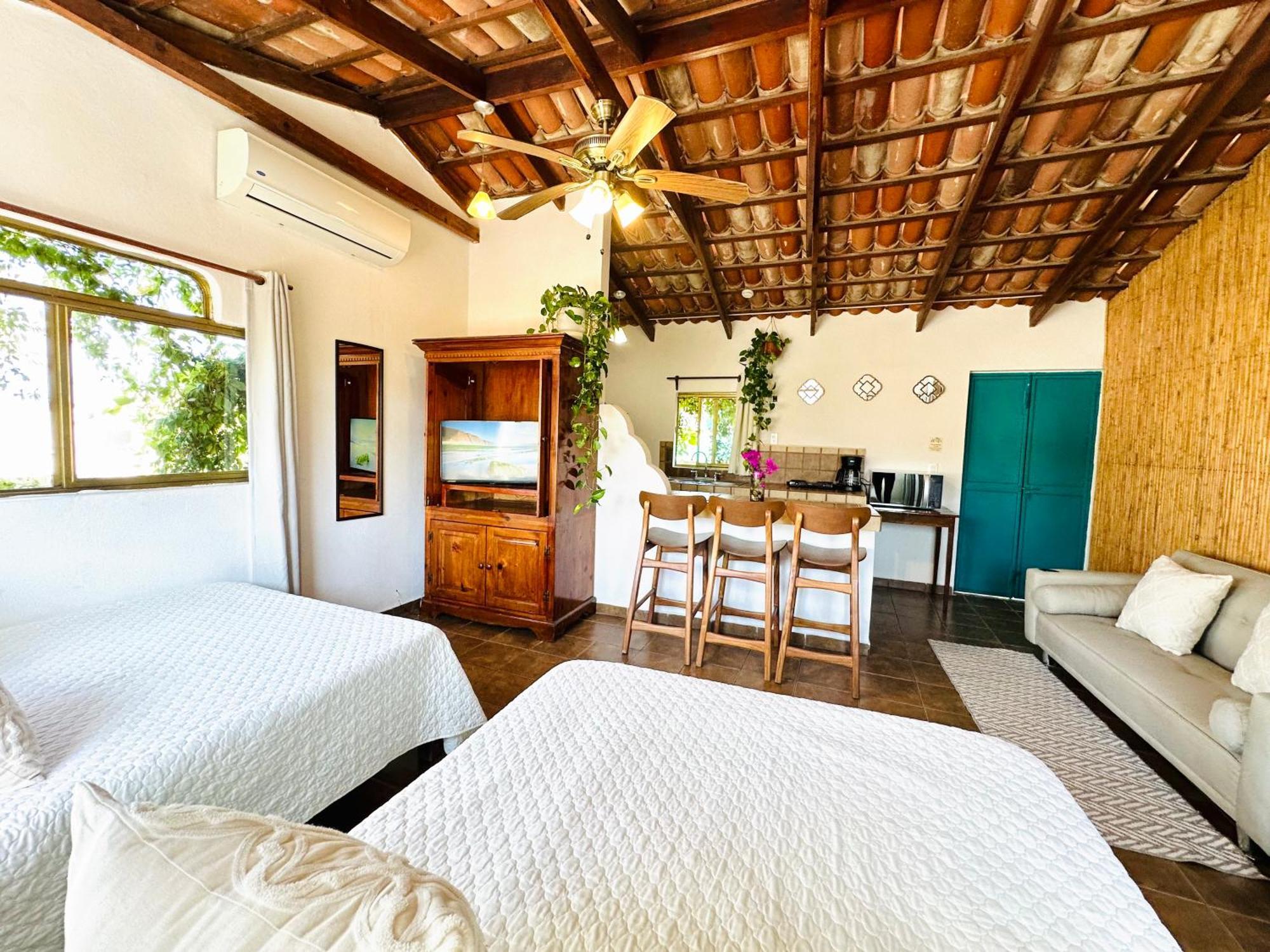 Cabo Bohemia Tropical Garden Apartment *