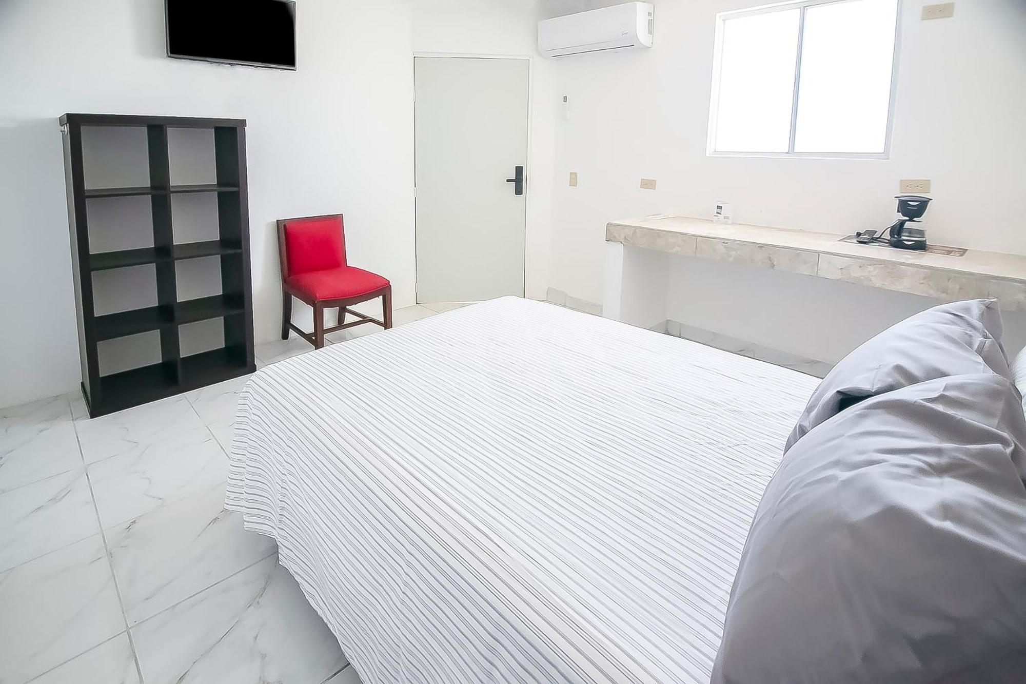 Oyo Plaza Torres, Hotel 4*