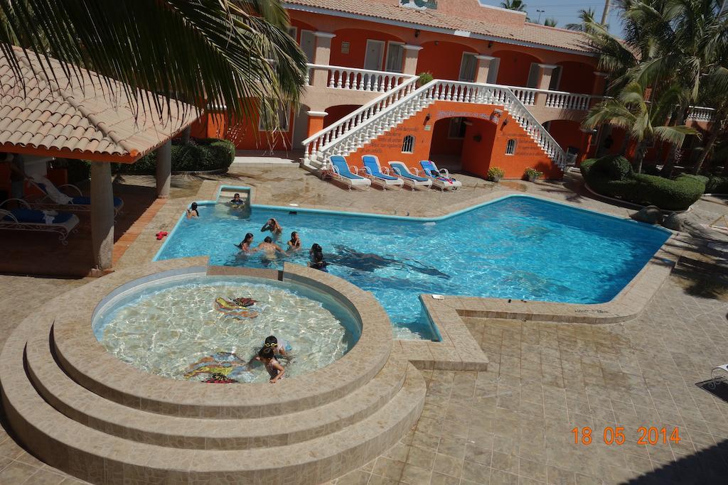 Hotel Oasis Los Cabos 2*